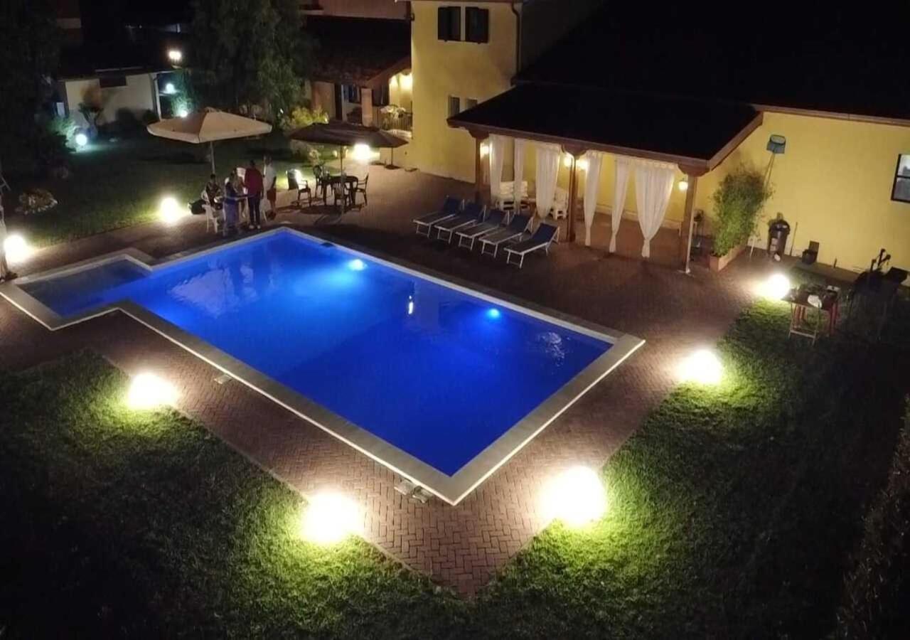 Agriturismo Casa Chiara Latina Exterior foto