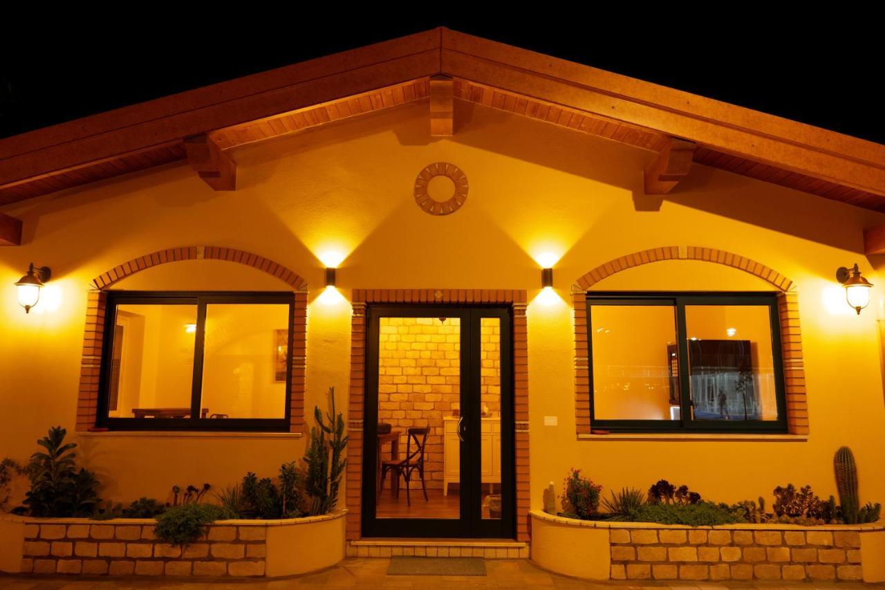 Agriturismo Casa Chiara Latina Exterior foto