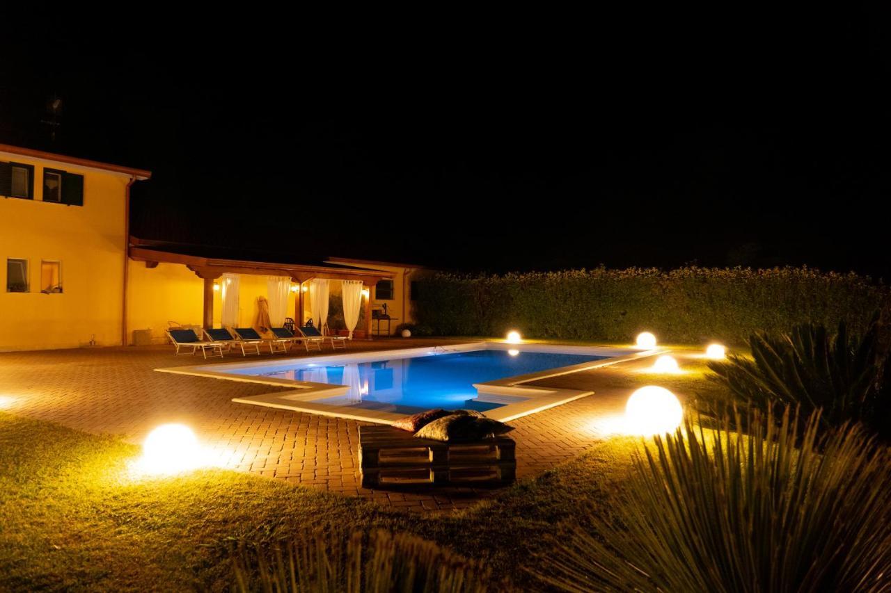 Agriturismo Casa Chiara Latina Exterior foto